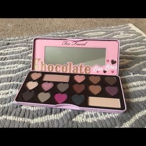Eyeshadow palette